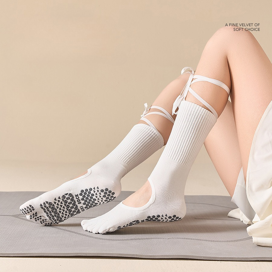 Women's Lace-Up Grip Yoga Sock - огляд і ціна Grip Sock Yoga